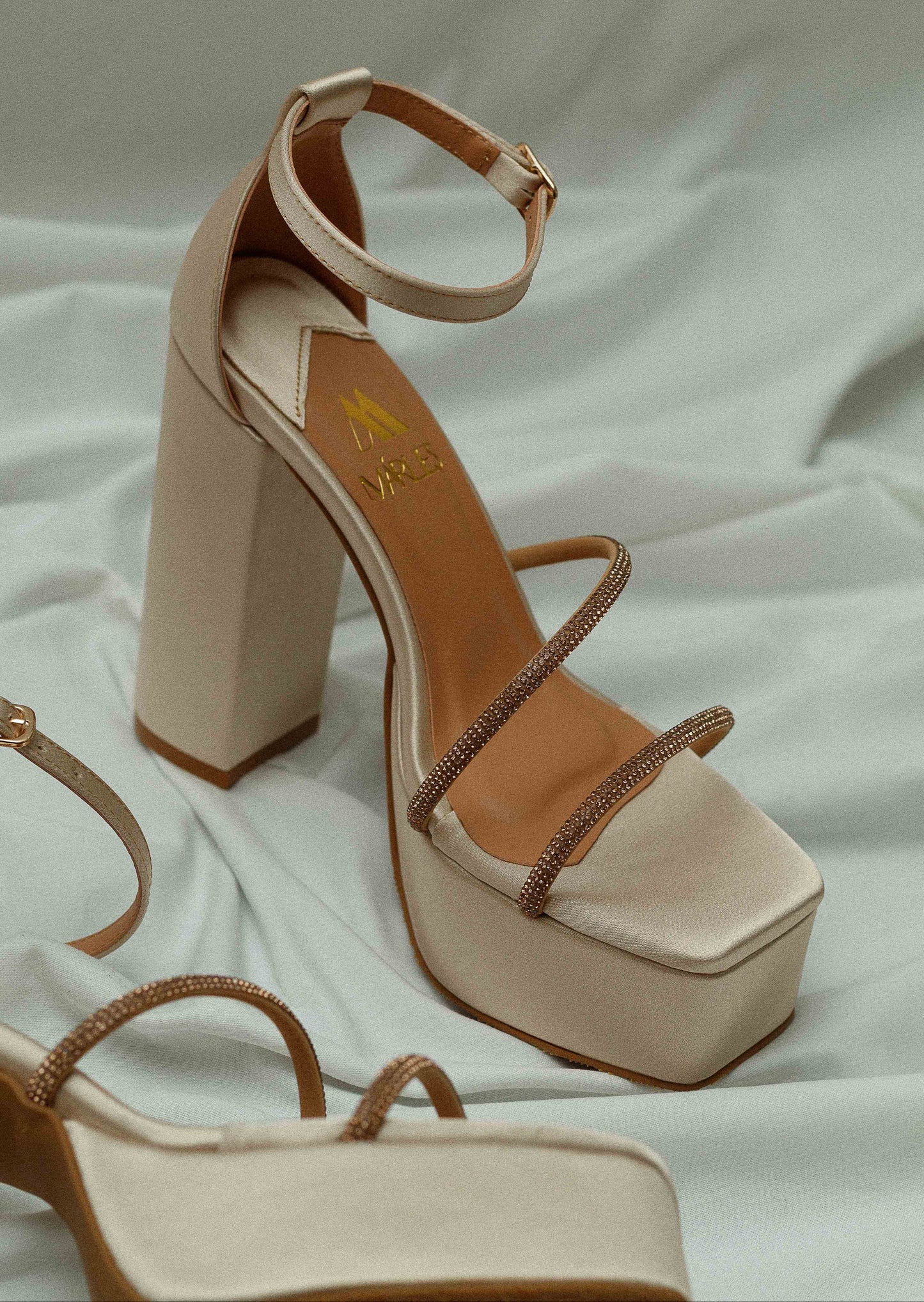 ✨ AURA ✨